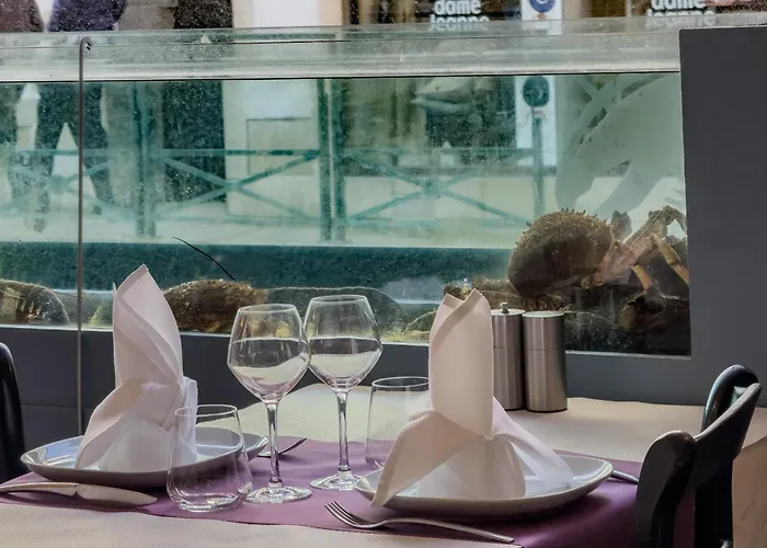 Logis Hotel Les Chardons Bleus Restaurant Le Bistrot De La Mer