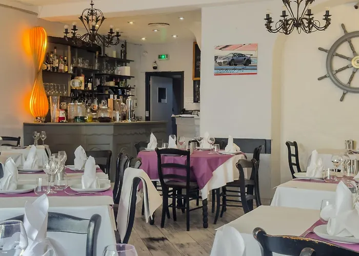 Logis Hotel Les Chardons Bleus Restaurant Le Bistrot De La Mer